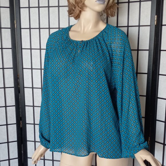 Vince Camuto NWT $79 Turquoise Diamond Tile Print Blouse XL Keyhole Neck - Picture 4 of 8